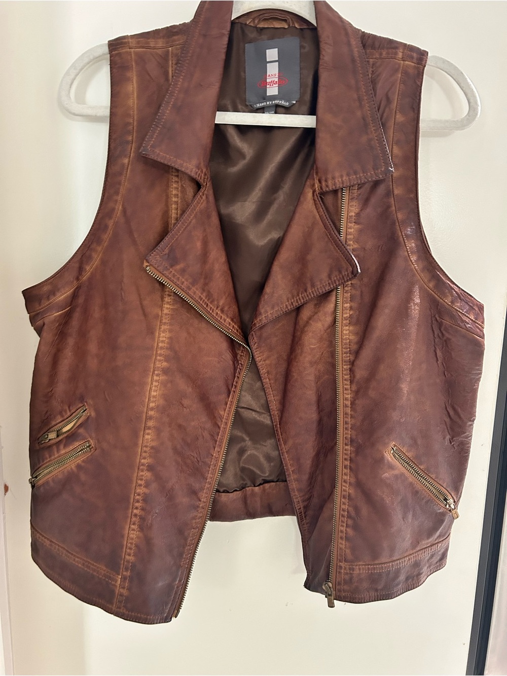 I Jeans By Buffalo XL Vintage Faux Leather Biker Vest Edgy Festive Front Zipper